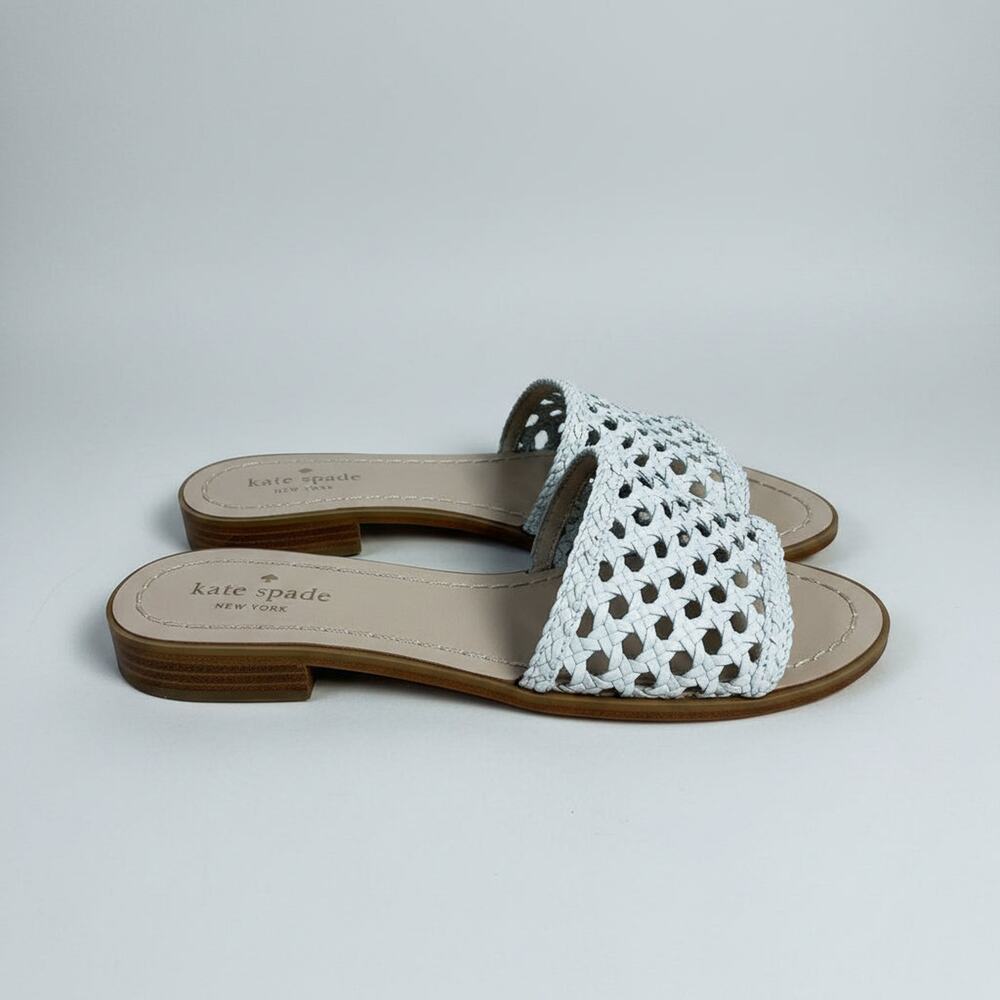 Kate Spade white Berlin sandals, size 8, BRAND NEW!